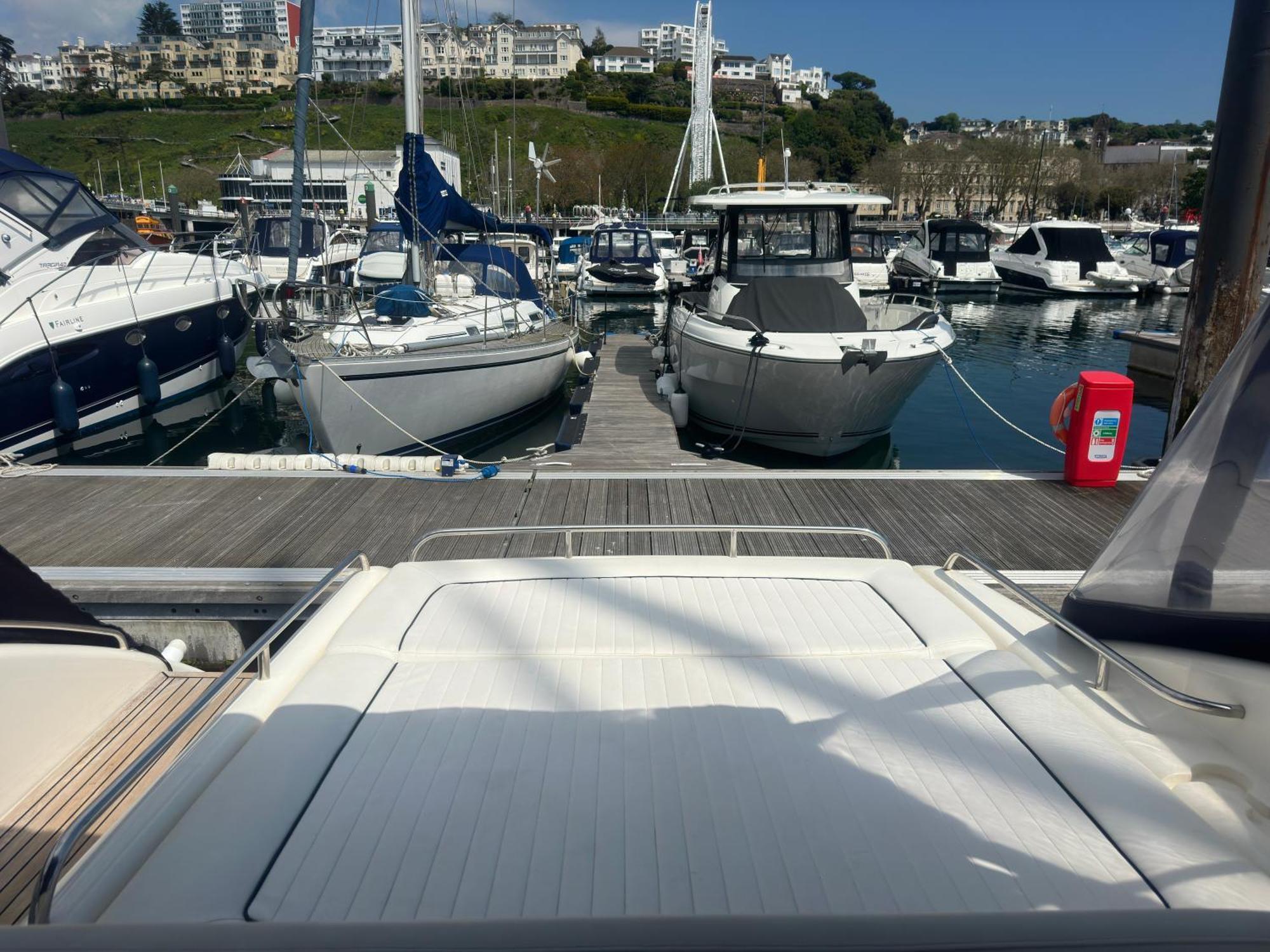 Boat Accommodation Ltd Torquay Eksteriør bilde